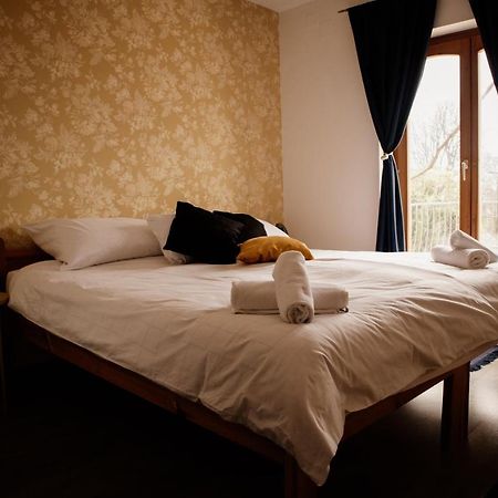 Sipos Borhaz Es Vendeghaz Hotel Badacsonyors ภายนอก รูปภาพ