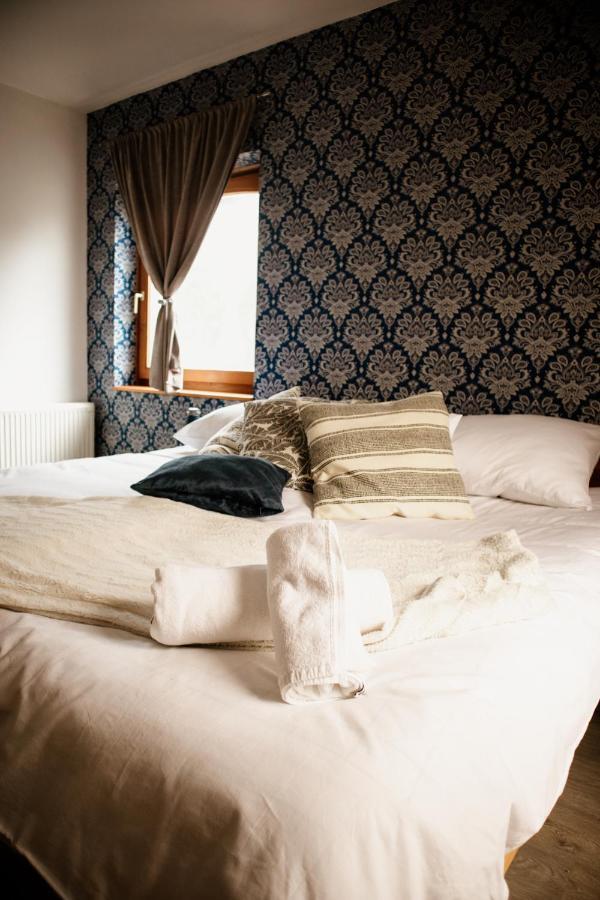 Sipos Borhaz Es Vendeghaz Hotel Badacsonyors ภายนอก รูปภาพ